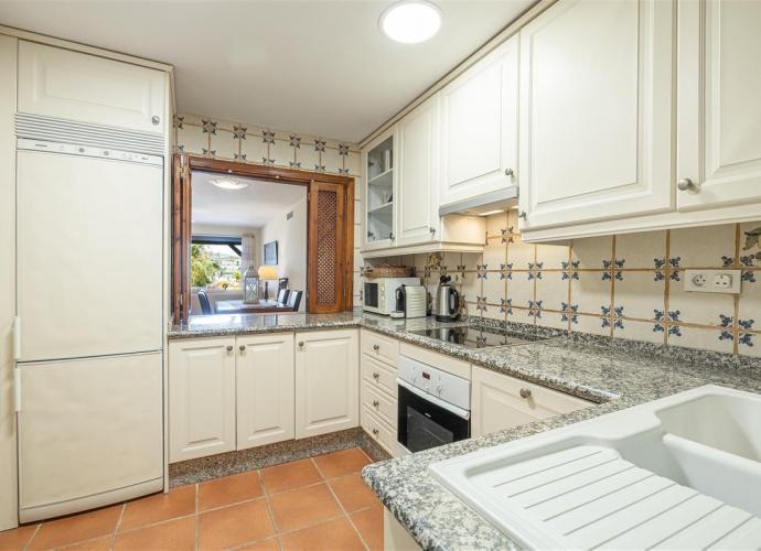 Ático en New Golden Mile - 10