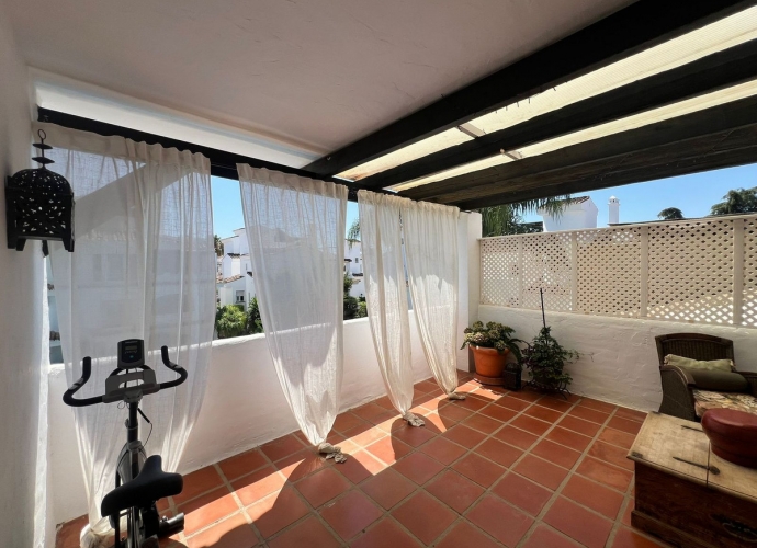 Apartment Penthouse Duplex in Nueva Andalucía Los Naranjos  - 2