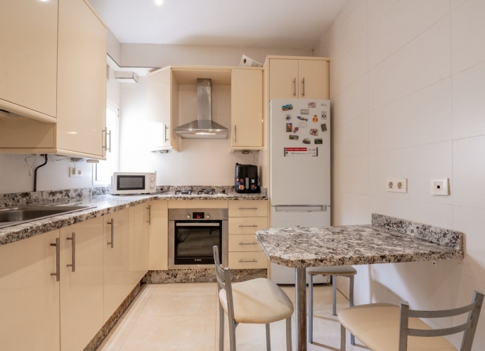 Apartment Middle Floor in Marbella - 4