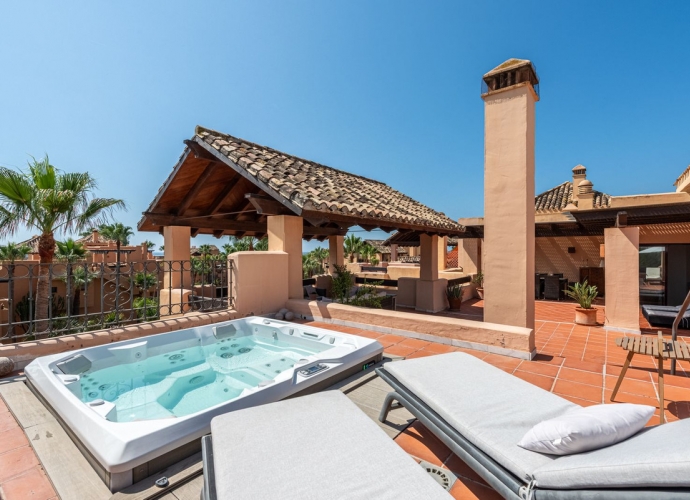 Apartment Penthouse in San Pedro de Alcántara - 1