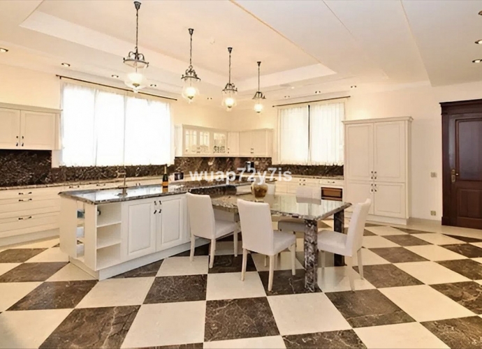Villa Detached in Marbella - 5