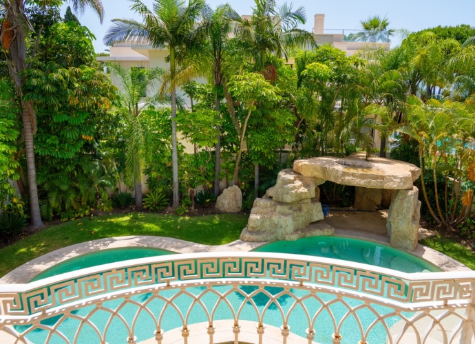 Villa Detached in Marbella - 2