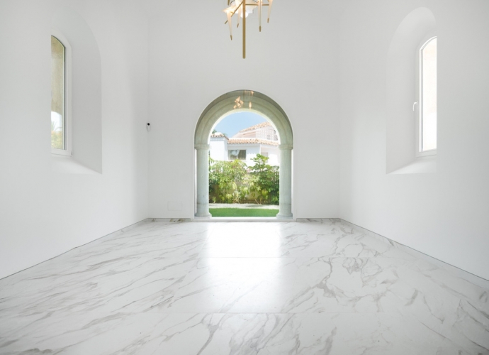 Villa Detached in Marbella - 3