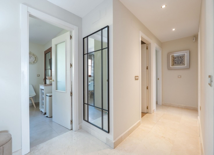 Appartement milieu d’Etage situé à Benahavís - 2