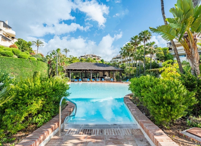 Apartment Middle Floor in Benahavís - 9