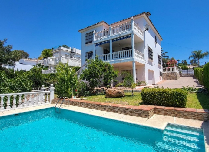 Villa indépendante situé à Elviria - 1