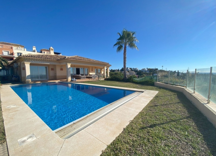 Villa indépendante situé à Elviria - 2