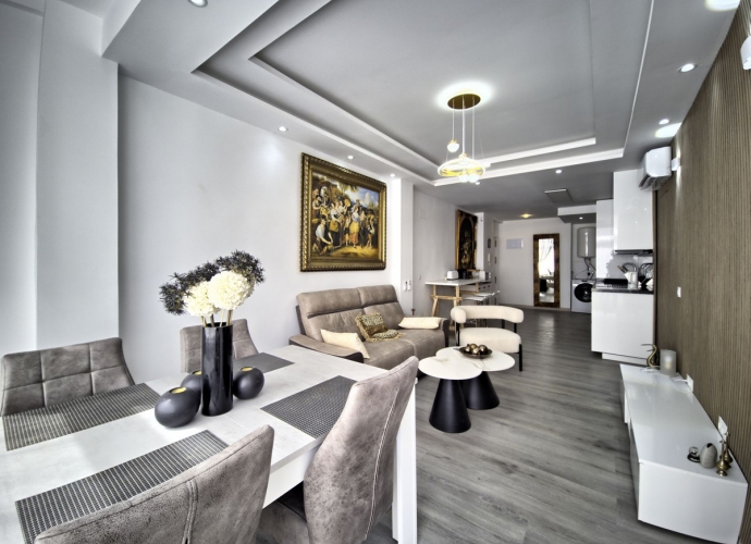 Apartment Middle Floor in Marbella - 3
