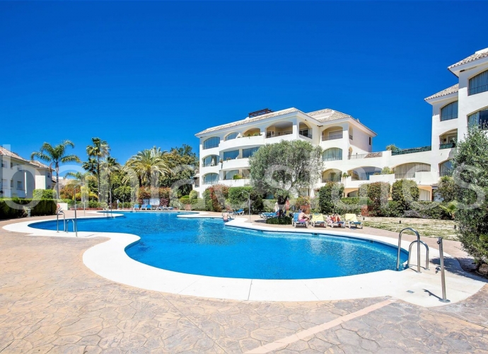 Apartment Penthouse Duplex situé à Bahía de Marbella - 1