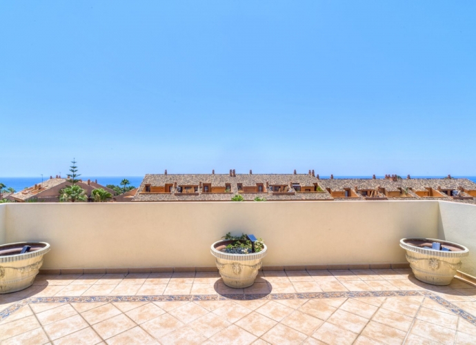 Apartment Penthouse Duplex situé à Bahía de Marbella - 4