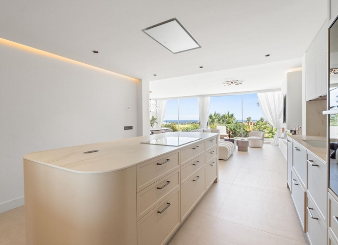 Apartamento Planta Baja en Nueva Andalucía - 2