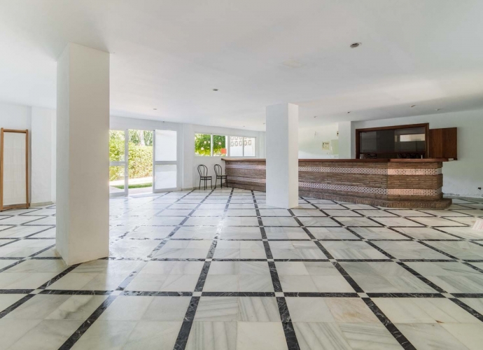 Commercial Business in Estepona - 4