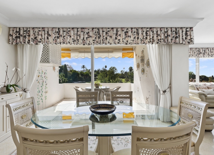 Apartamento Planta Media en Guadalmina Alta - 10