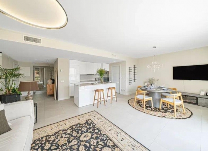 Appartement milieu d’Etage situé à Estepona - 1