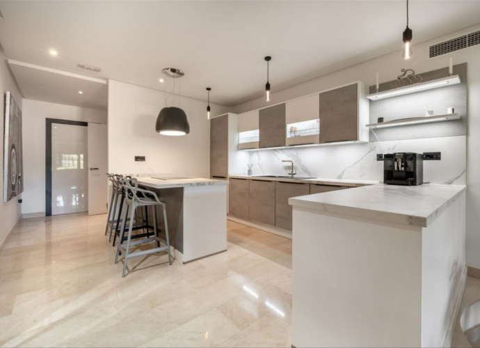 Apartment Middle Floor in Puerto Banús - 8