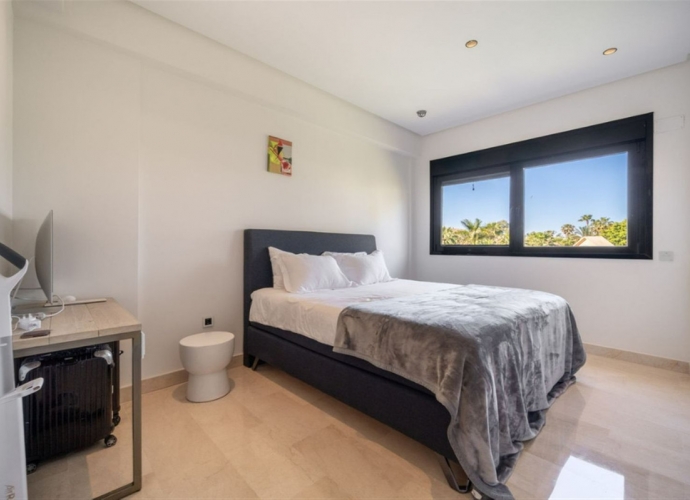 Apartment Middle Floor in Puerto Banús - 10