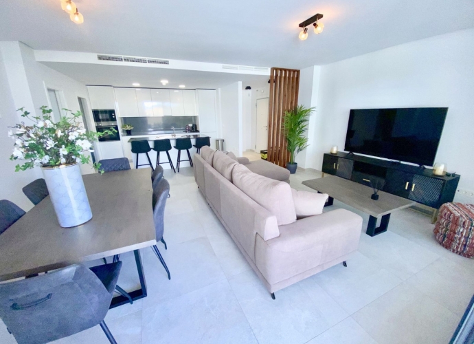 Appartement milieu d’Etage situé à Benahavís - 3