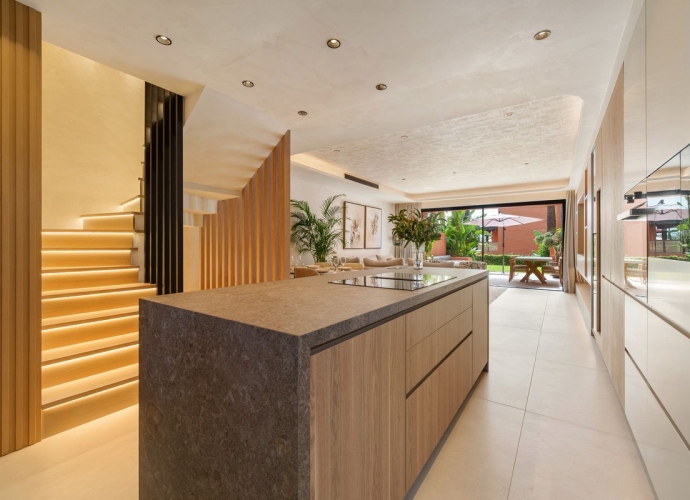 Townhouse Semi Detached in The Golden Mile - 7