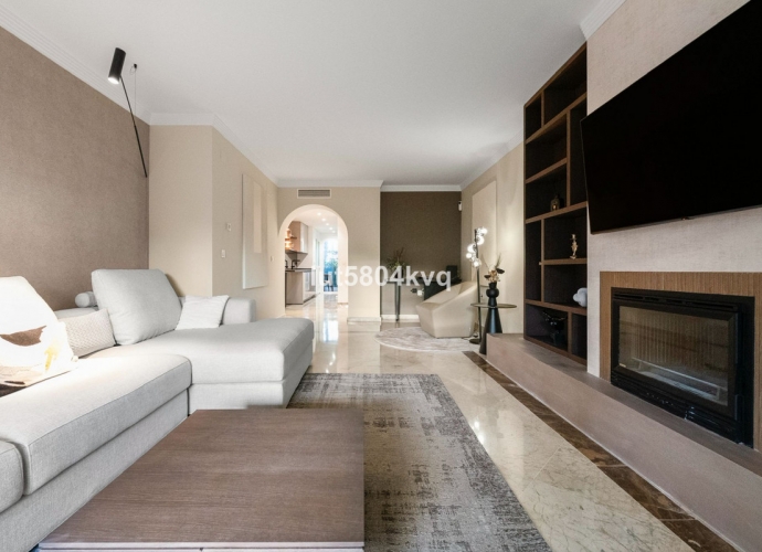 Apartment Ground Floor in The Golden Mile - 6