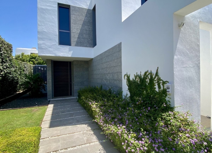 Villa Independiente en Cancelada - 7