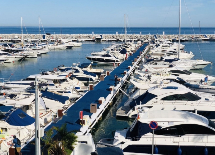 Commercial Parking Space in Puerto Banús - 4