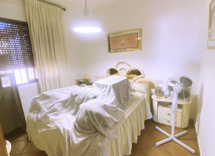 Villa Detached in Elviria - 9