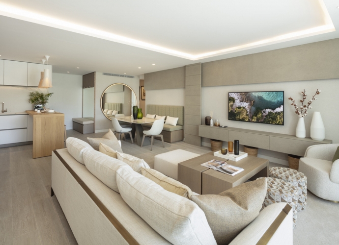 Apartment Middle Floor in The Golden Mile Marina Puente Romano  - 1