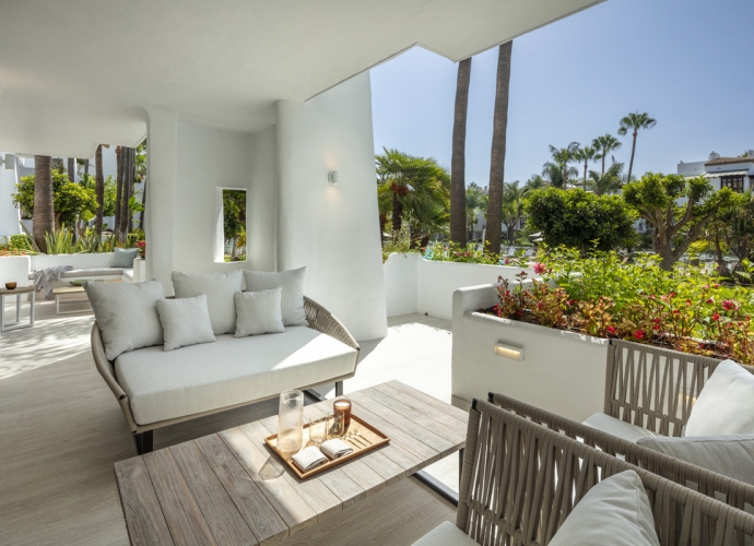 Apartment Middle Floor in The Golden Mile Marina Puente Romano  - 5
