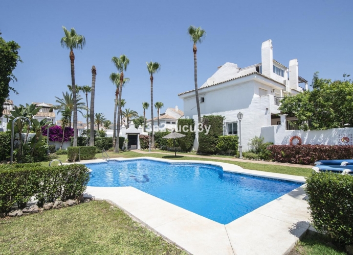 Maison Mitoyenne situé à Nueva Andalucía Los Naranjos  - 1