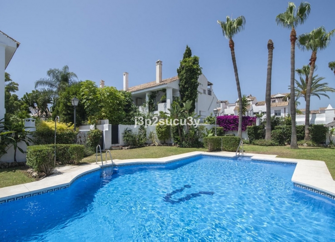 Maison Mitoyenne situé à Nueva Andalucía Los Naranjos  - 2