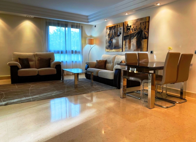 Apartment Middle Floor in The Golden Mile Jardines del Principe  - 1