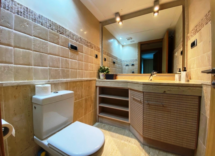 Apartment Middle Floor in The Golden Mile Jardines del Principe  - 5