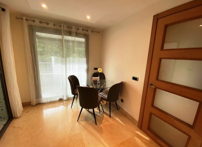 Apartment Middle Floor in The Golden Mile Jardines del Principe  - 8