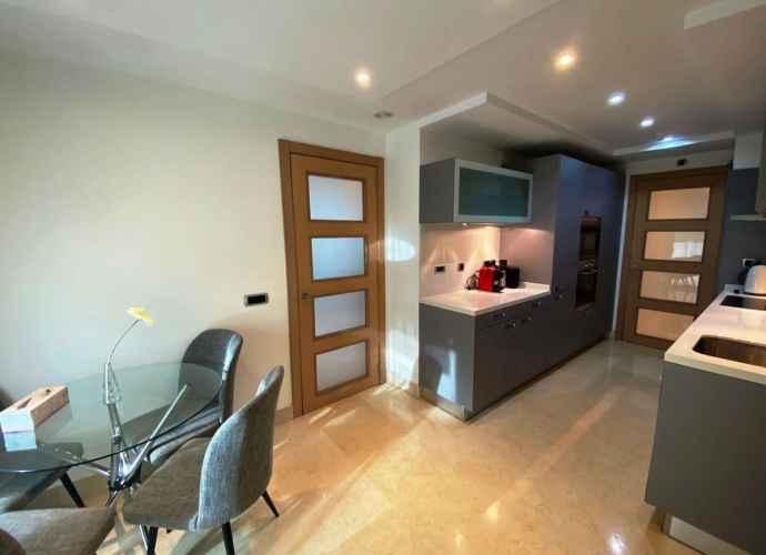 Apartment Middle Floor in The Golden Mile Jardines del Principe  - 9