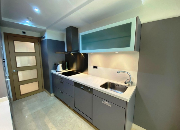 Apartment Middle Floor in The Golden Mile Jardines del Principe  - 10