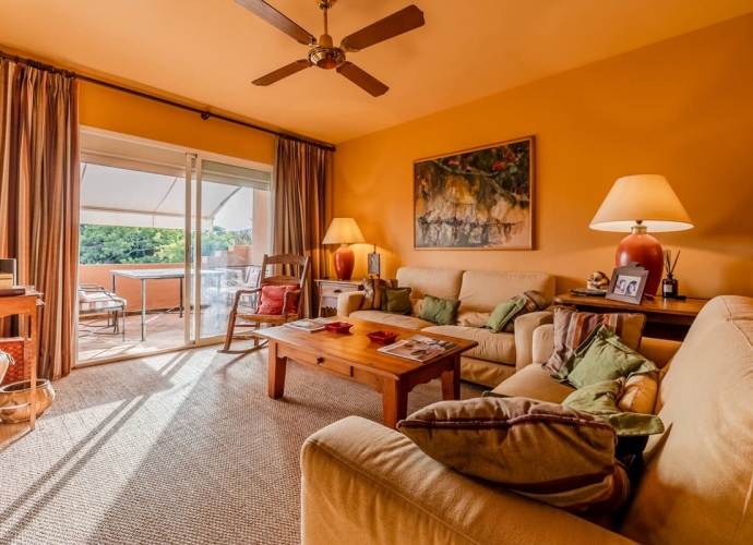 Apartamento Planta Media en Guadalmina Alta - 1