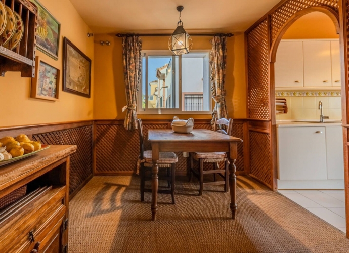 Apartamento Planta Media en Guadalmina Alta - 9