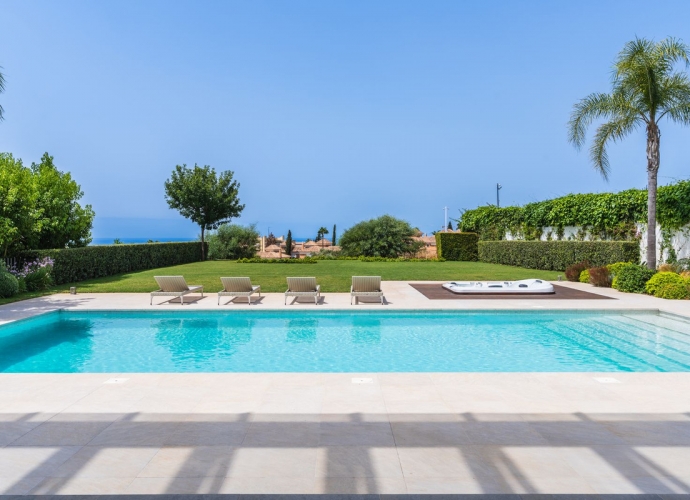 Villa Detached in Santa Clara - 3