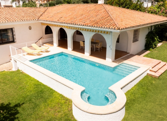 Villa Detached in San Pedro de Alcántara - 1