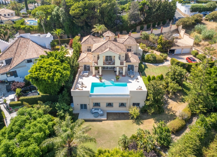 Villa Independiente en Benahavís - 2