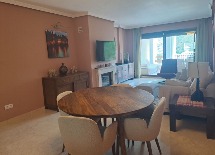 Appartement milieu d’Etage situé à Benahavís - 4