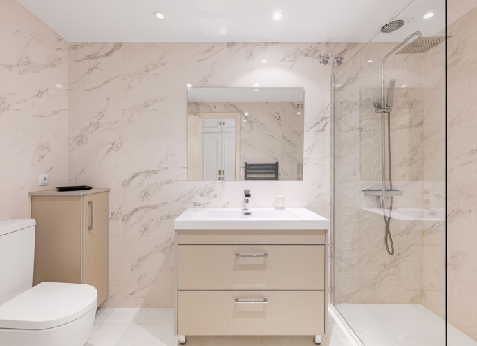 Appartement milieu d’Etage situé à The Golden Mile - 4