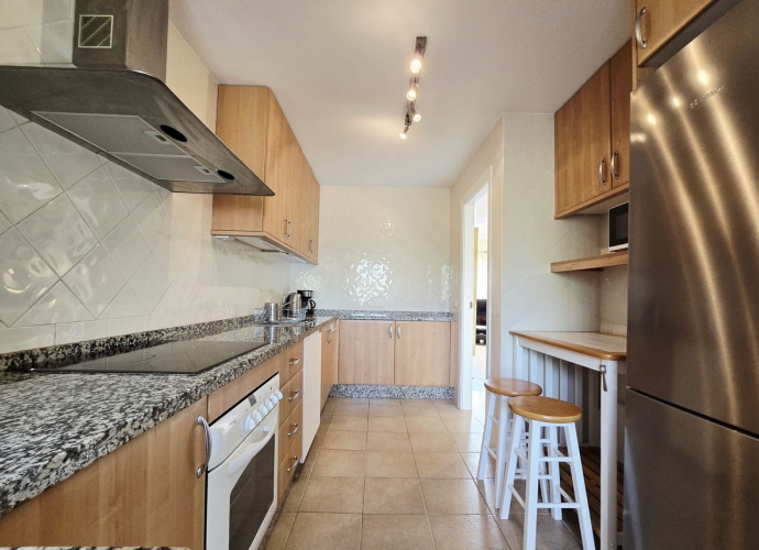 Apartment Penthouse in Elviria - 4