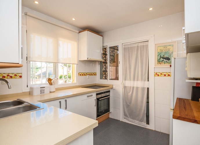 Apartment Middle Floor in Carib Playa - 8