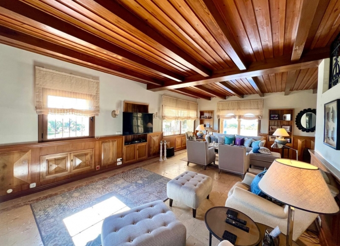 Villa Detached in Elviria - 5