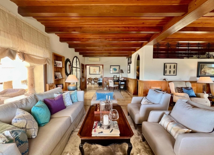 Villa Detached in Elviria - 10