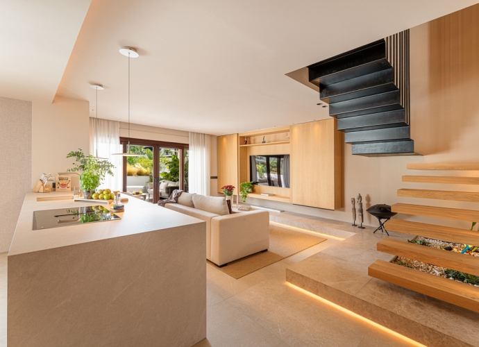 Apartment Penthouse Duplex in The Golden Mile Lomas del Rey  - 5