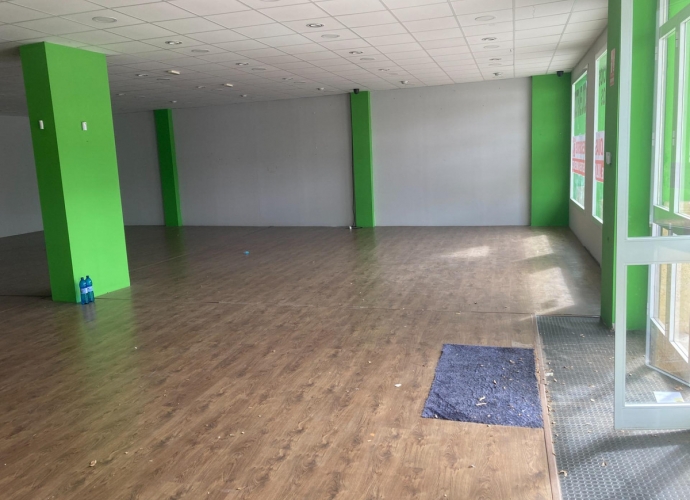 Commercial Commercial Premises en Estepona - 2