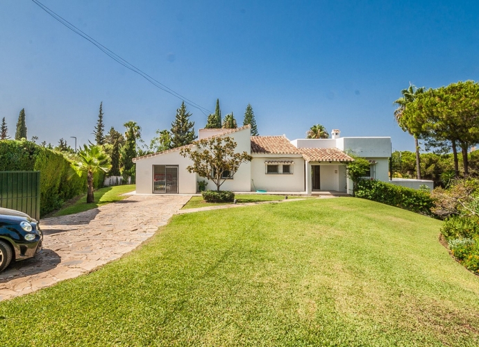 Villa Detached in Elviria - 3
