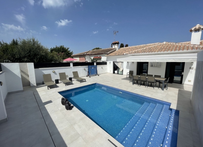 Villa Detached in San Pedro de Alcántara - 1